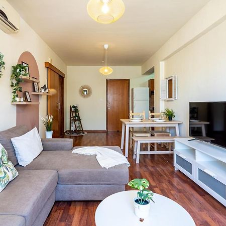 Celine'S 2 Bedrooms Apartment In Larnaca Center Exterior foto