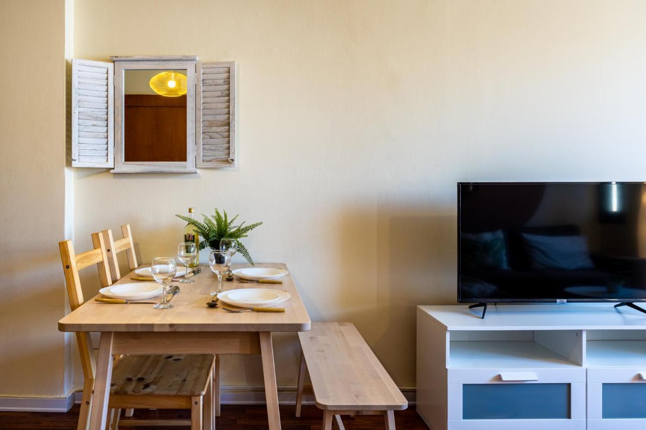 Celine'S 2 Bedrooms Apartment In Larnaca Center Exterior foto